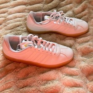 Adidas Women’s White and Tan Sneakers